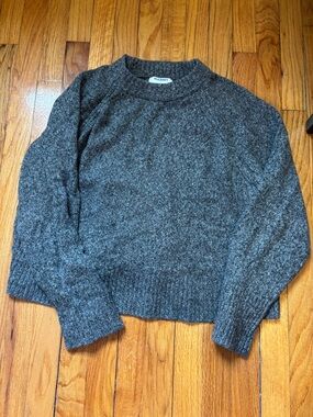 Old Navy Dark Heather Gray Crewneck Sweater